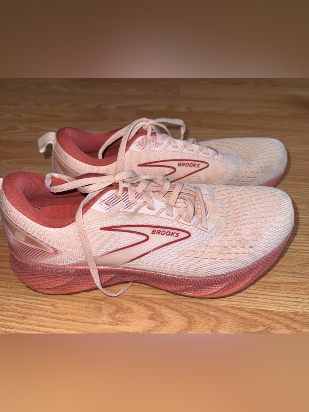Brooks Ghost 15 Women's White and Pink Running Sneakers